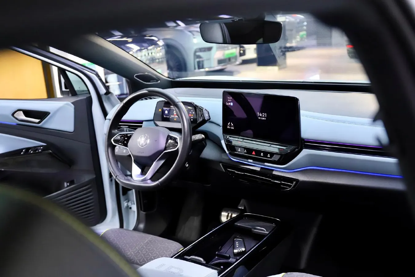 2022 Ford New Era Transit 2.2T 140HP L4 6AMT,autocango,china used car exporter,china ev exporter,chinese used car exporter,chinese used ev exporter