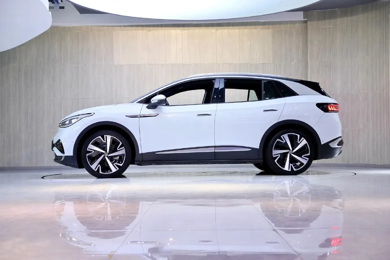 2022 Ford New Era Transit 2.2T 140HP L4 6AMT,autocango,china used car exporter,china ev exporter,chinese used car exporter,chinese used ev exporter