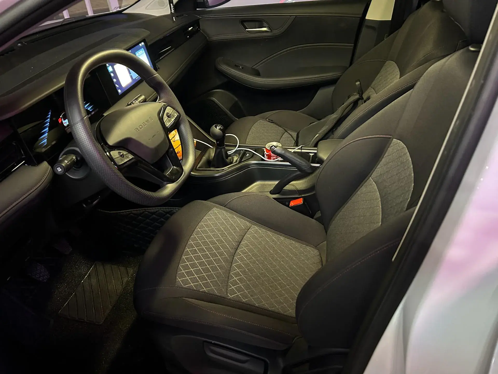 2023 ROEWE I5 thumbnail 4