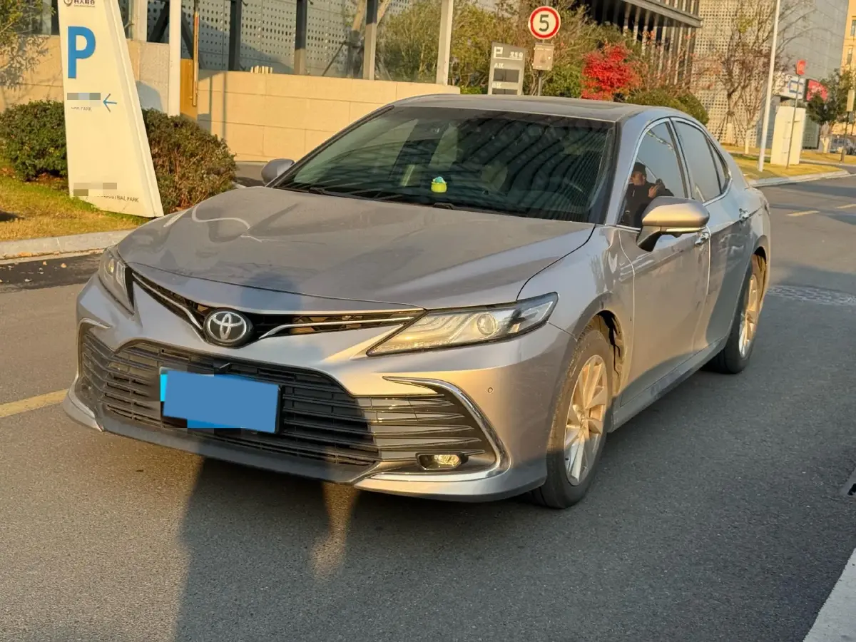 2021 Toyota Camry 2.0L 178HP L4 CVT