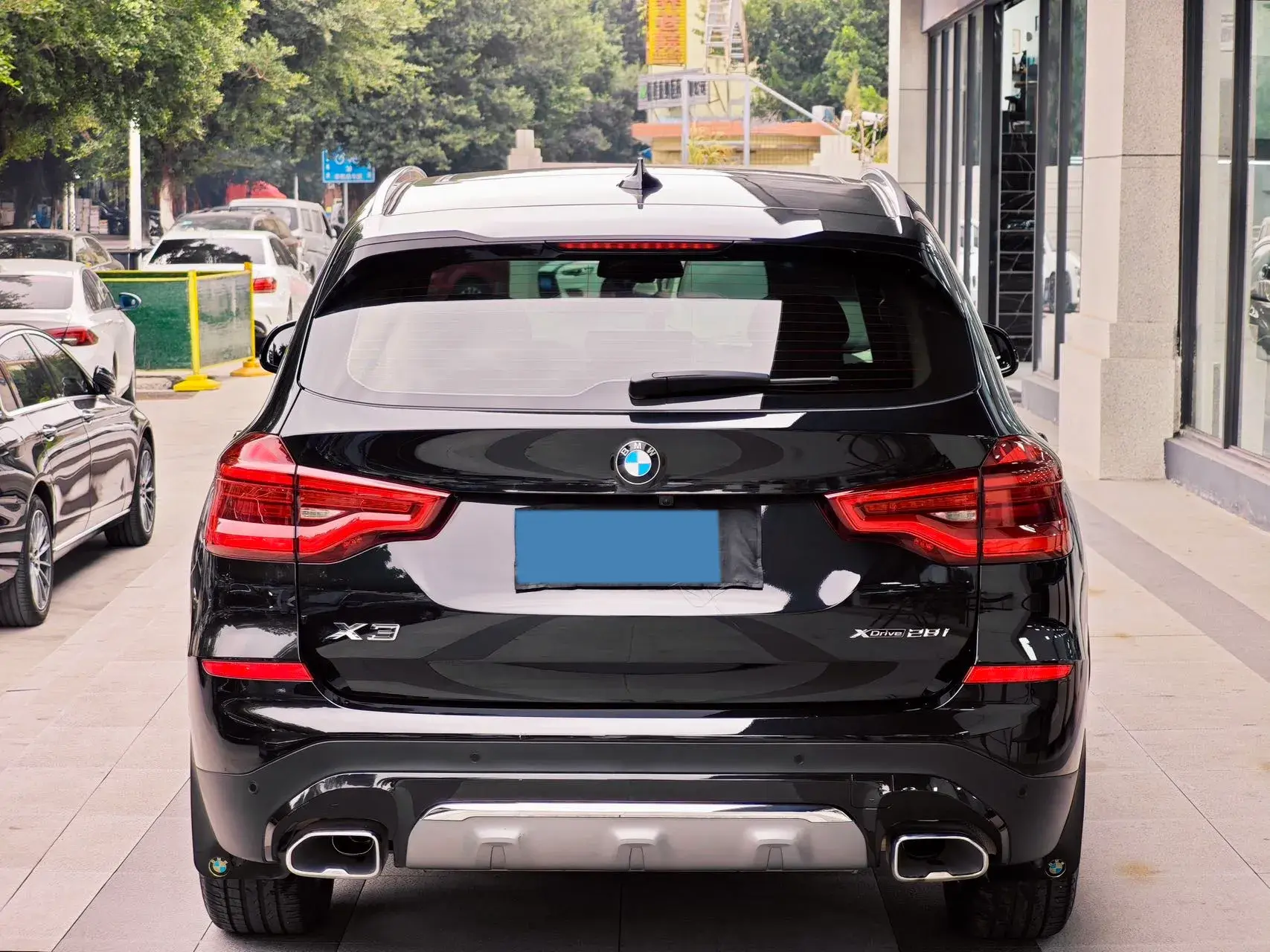 2021 BMW X3 thumbnail 4
