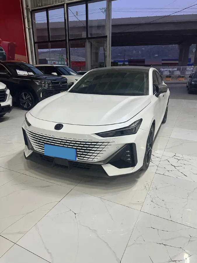 2022 ChangAn UNI-V 1.5T 188HP L4 7DCT