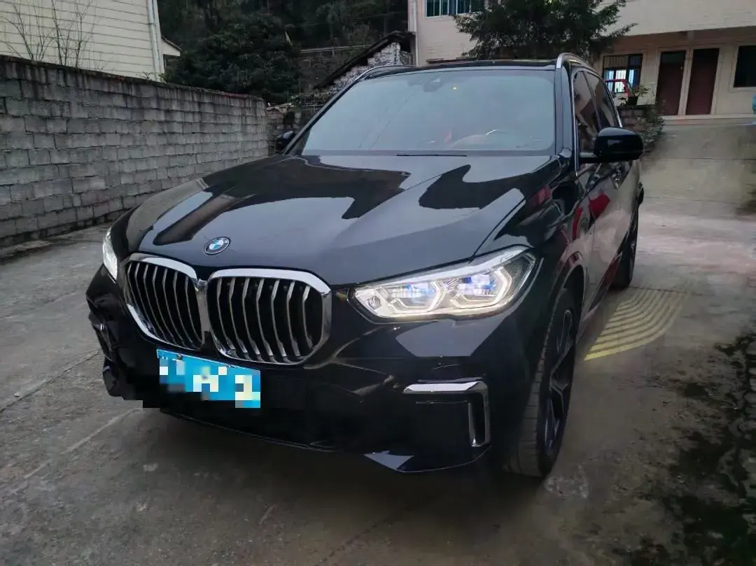 2022 BMW X5 3.0T 333HP L6 8AT
