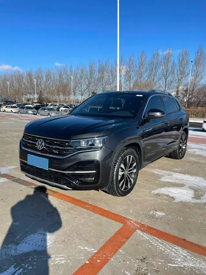 2022 Volkswagen Tayron 2.0T 220HP L4 7DCT