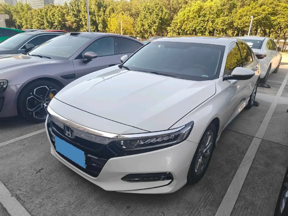 2018 Honda Accord 1.5T 194HP L4 CVT