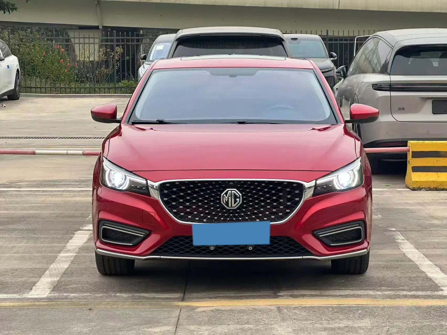 2017 MG MG6 thumbnail 2