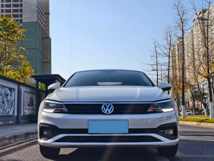2019 VOLKSWAGEN LAMANDO thumbnail 2