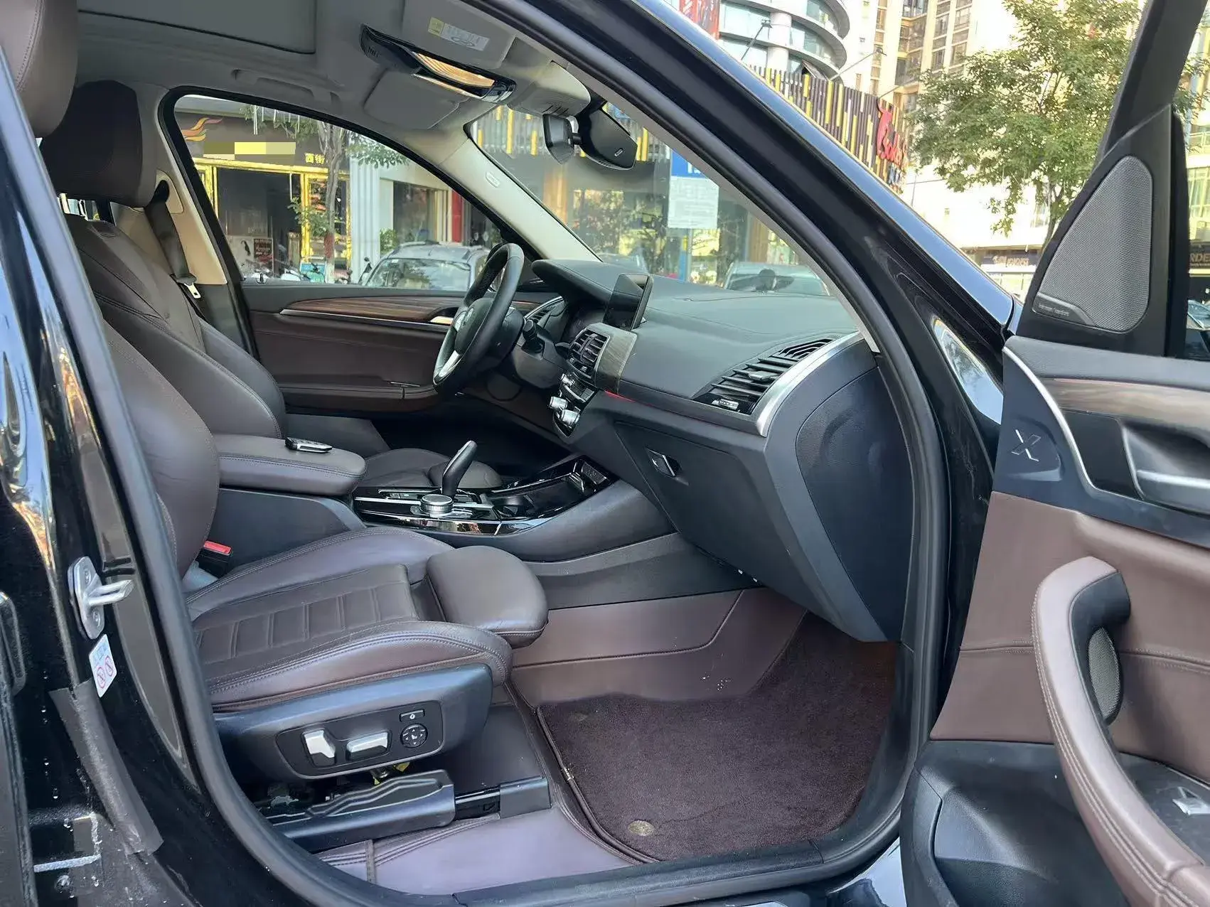 2021 BMW X3 thumbnail 4