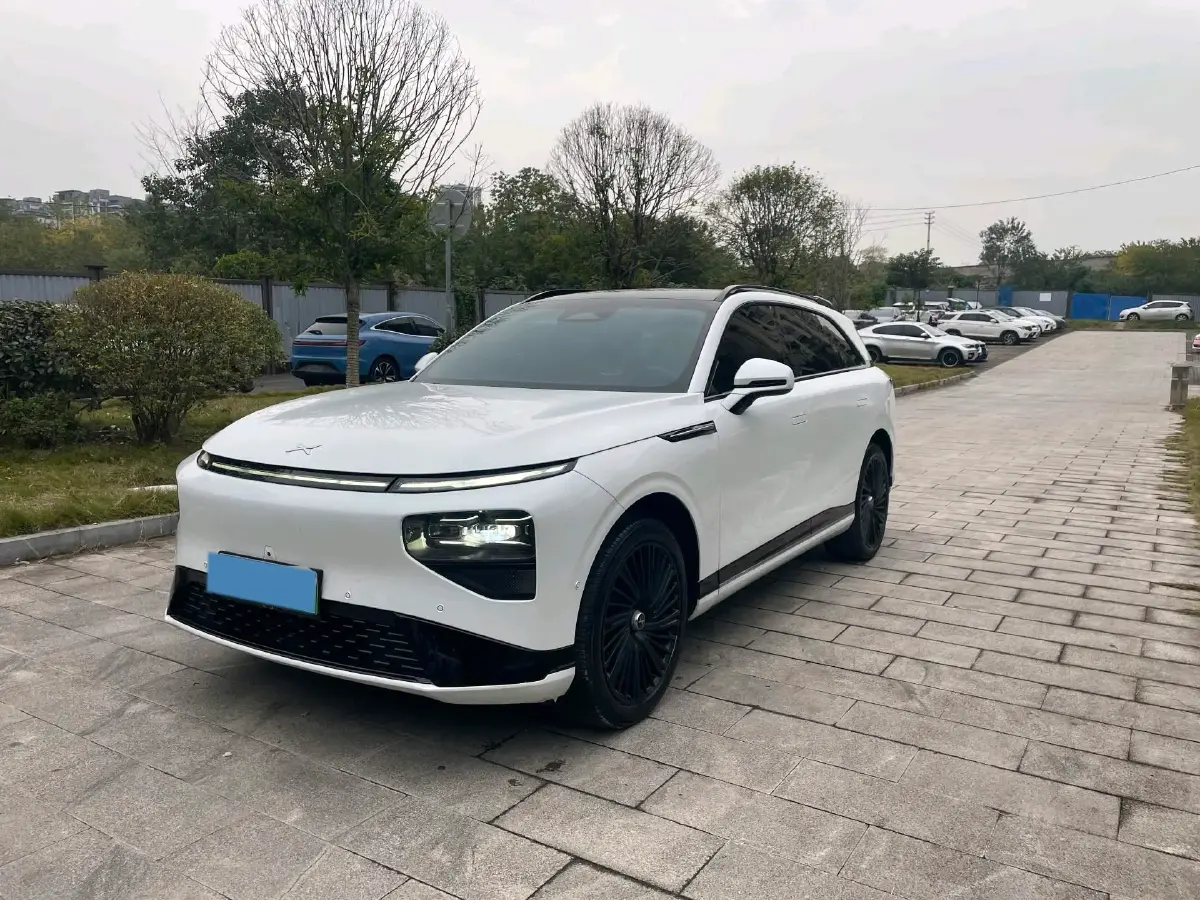 2022 Xpeng G9 BEV 78.2KWH