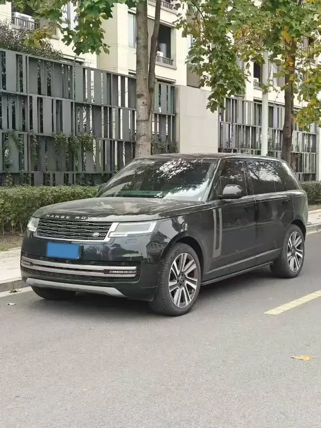 2024 Land Rover Range Rover 3.0T 400HP L6 8AT