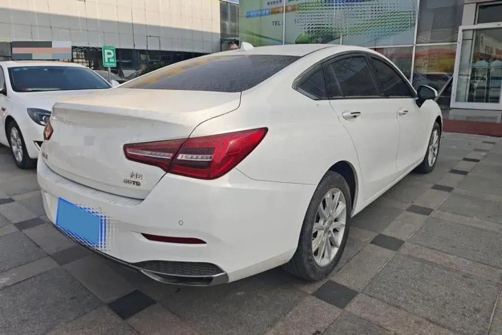 2020 HONGQI H5 thumbnail 3