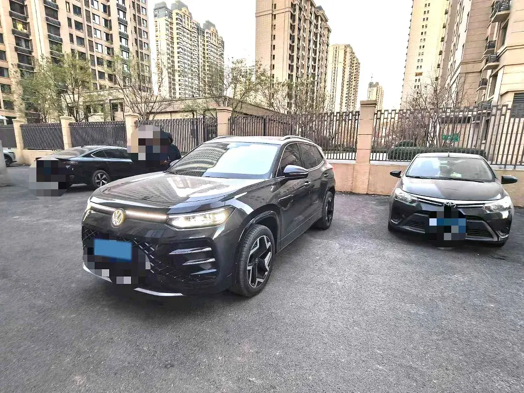 2025 Volkswagen Tayron 2.0T 186HP L4 7DCT