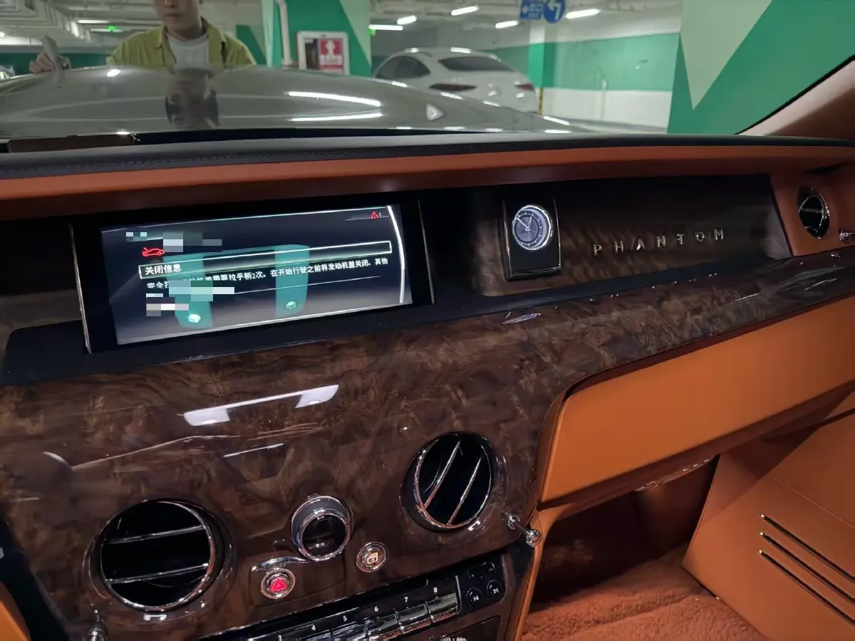 2018 Rolls-Royce Phantom 6.7T 571HP V12 8AT,autocango,china used car exporter,china ev exporter,chinese used car exporter,chinese used ev exporter