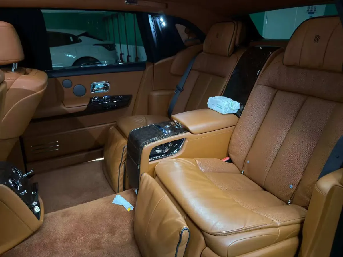 2018 Rolls-Royce Phantom 6.7T 571HP V12 8AT,autocango,china used car exporter,china ev exporter,chinese used car exporter,chinese used ev exporter