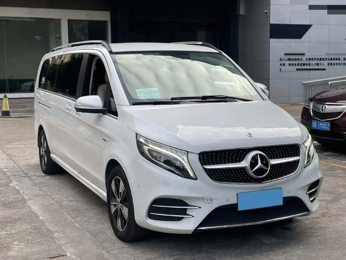 2020 Mercedes-Benz V Class 2.0T 211HP L4 9AT,autocango,china used car exporter,china ev exporter,chinese used car exporter,chinese used ev exporter