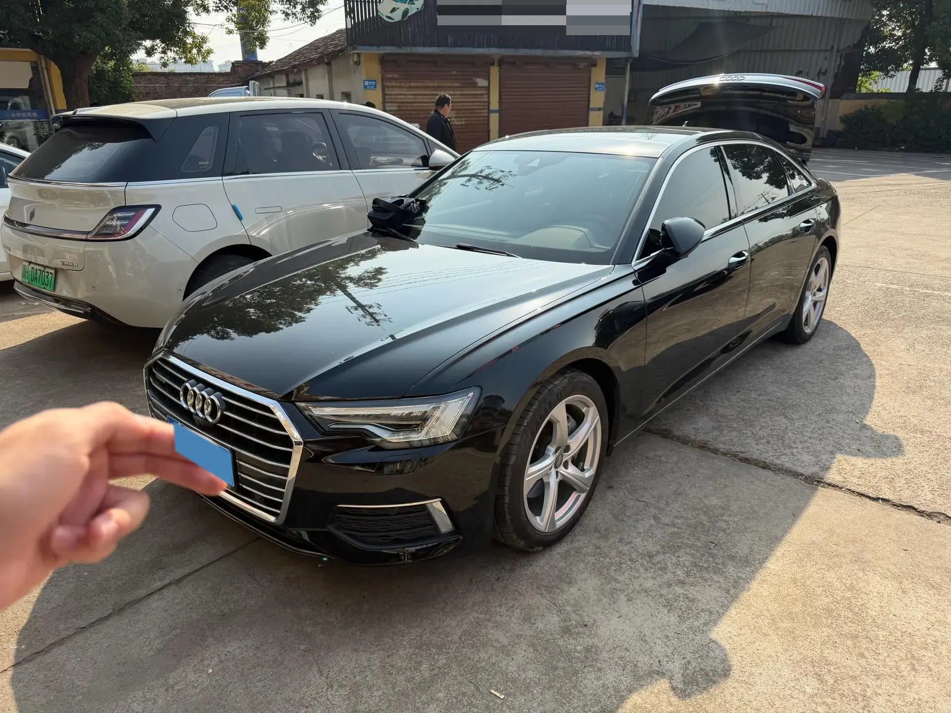 2021 AUDI A6L view 1