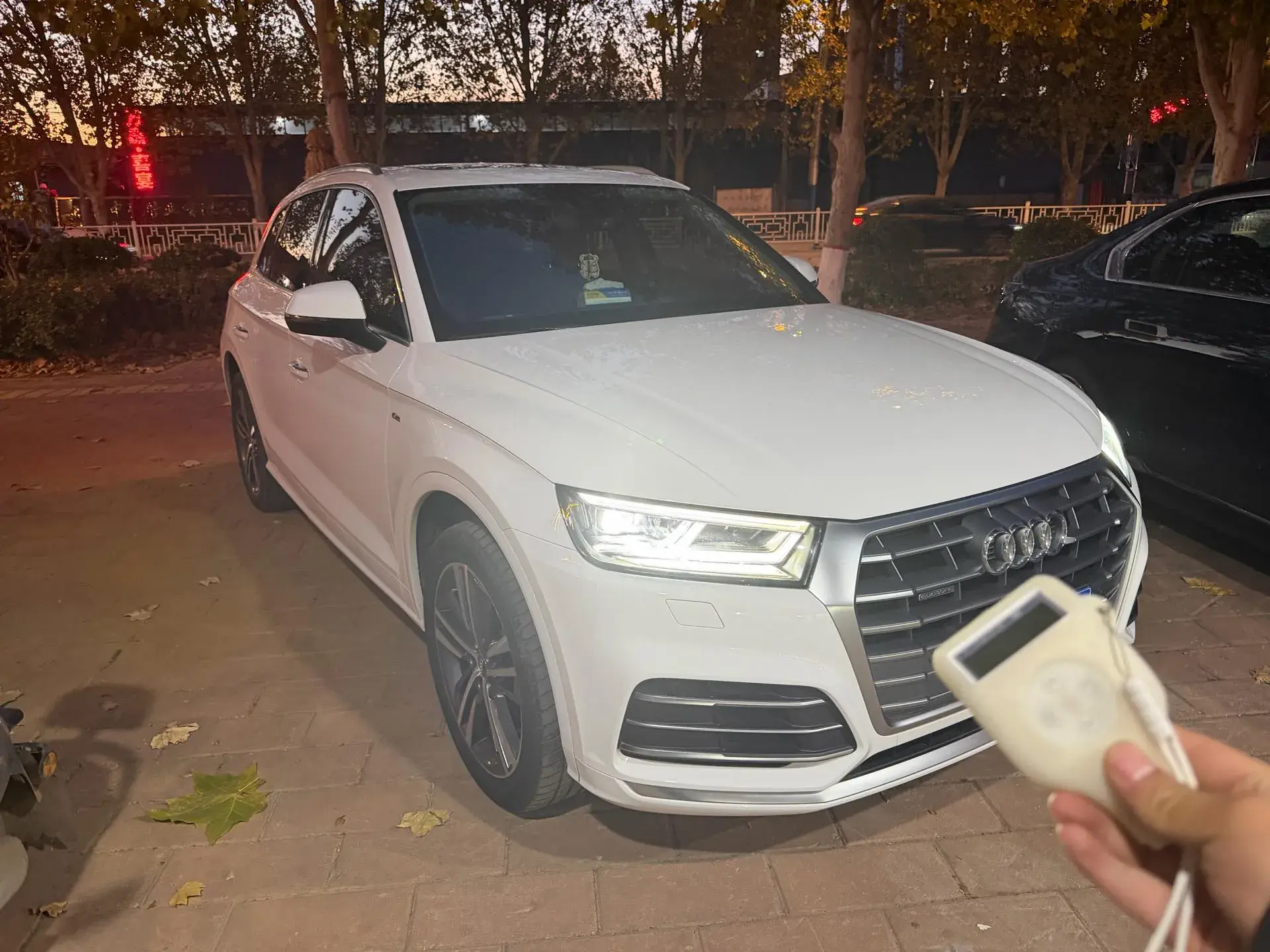 2020 AUDI Q5L thumbnail 3