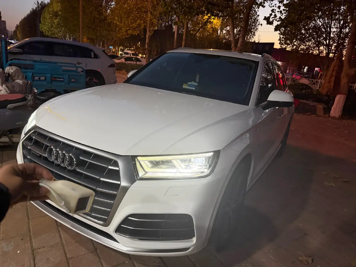2020 Audi Q5L 2.0T 190HP L4 7DCT