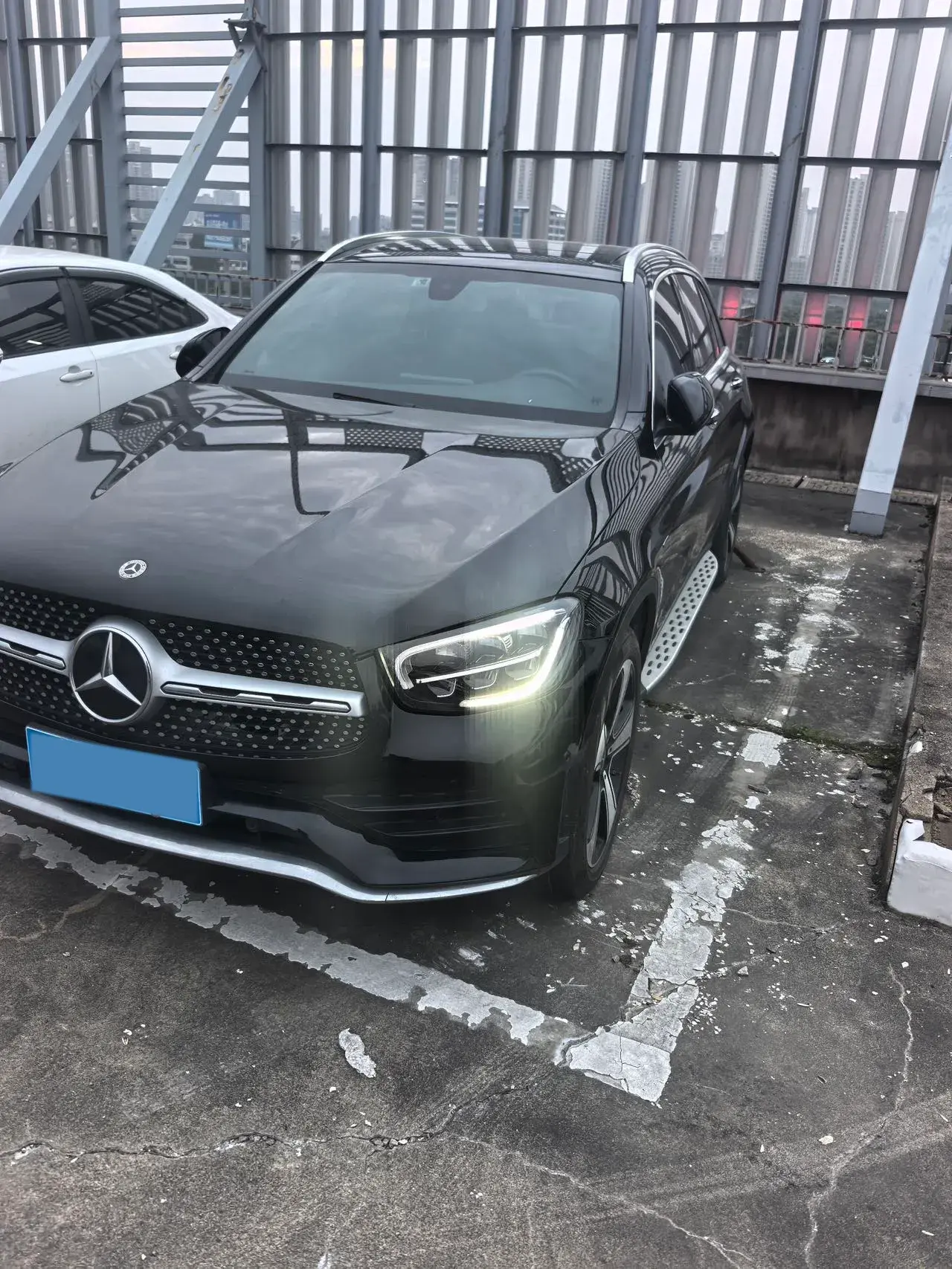 2022 MERCEDES-BENZ GLC view 1