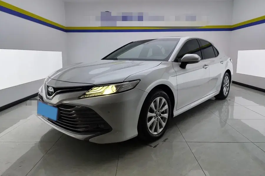 2019 Toyota Camry 2.0L 178HP L4 CVT