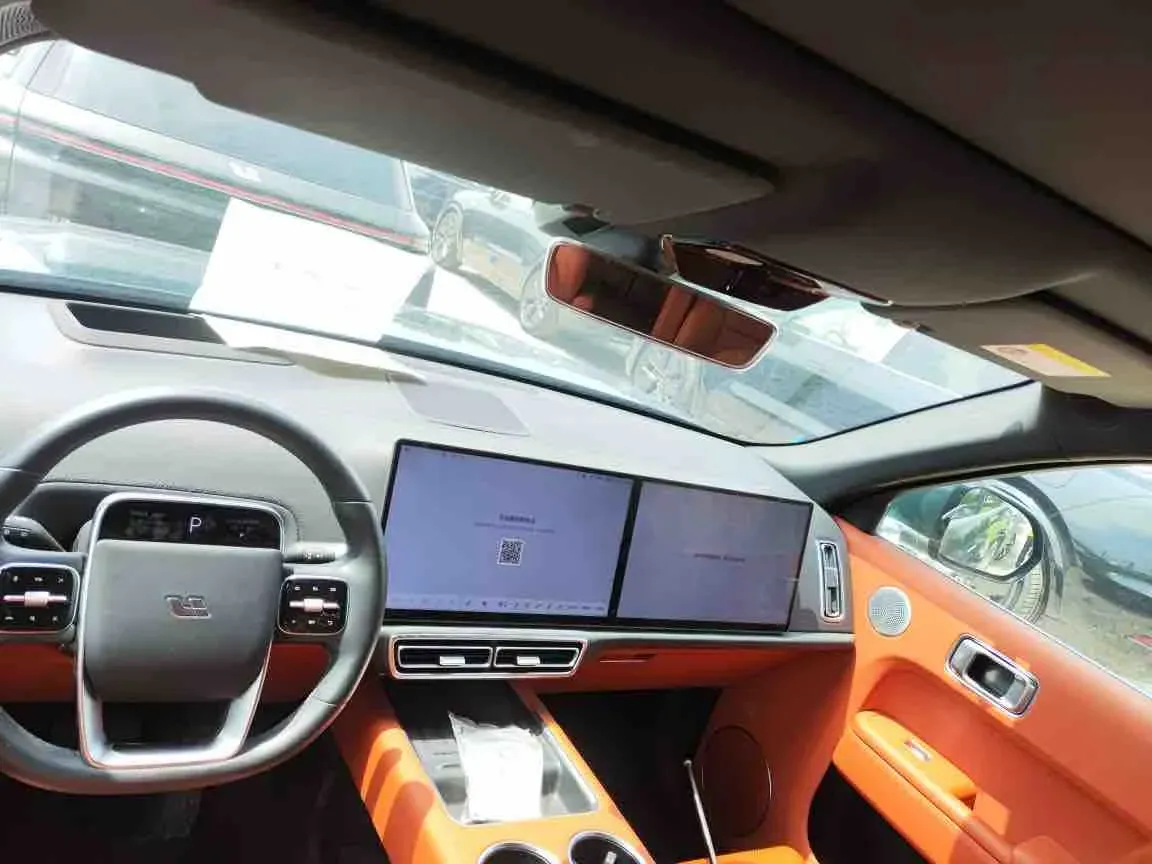 2024 Ford Bronco 2.3T 275HP L4 10AT,autocango,china used car exporter,china ev exporter,chinese used car exporter,chinese used ev exporter