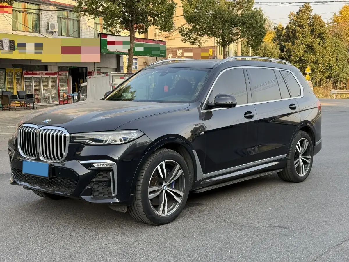 2021 BMW X7 3.0T 340HP L6 8AT
