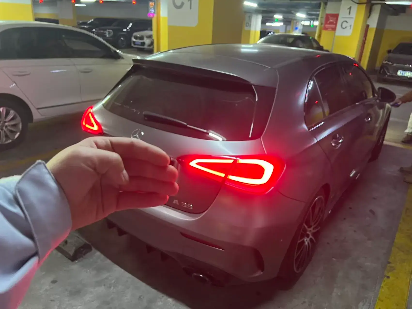 2020 MERCEDES-BENZ A thumbnail 2