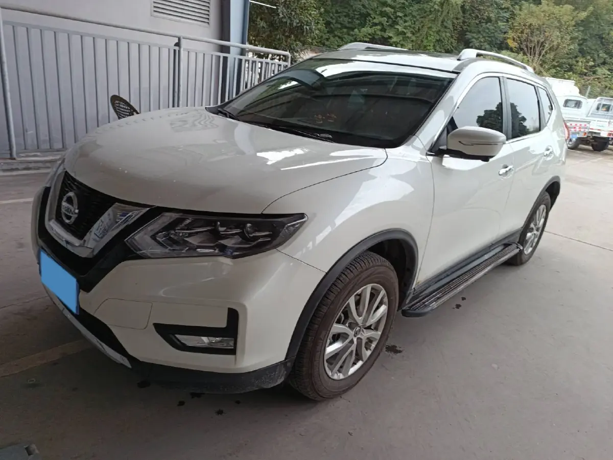 2023 Nissan X-Trail 2.0L 151HP L4 CVT