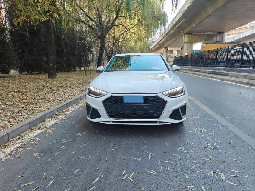 2020 AUDI A4L thumbnail 2