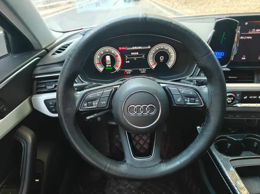 2020 AUDI A4L thumbnail 4