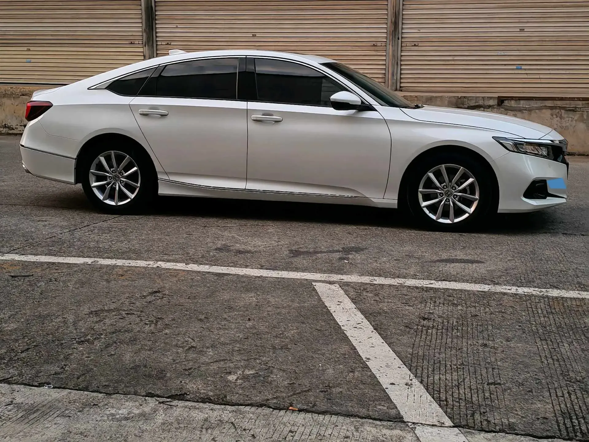 2022 HONDA ACCORD thumbnail 4