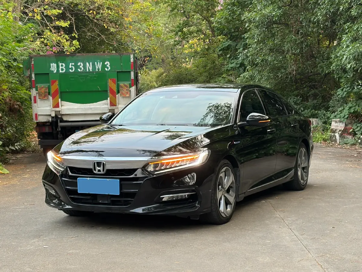 2021 Honda Accord 2.0L 146HP L4 E-CVT Hybrid