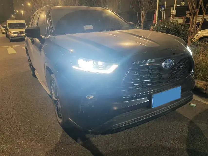 2023 TOYOTA HIGHLANDER thumbnail 2