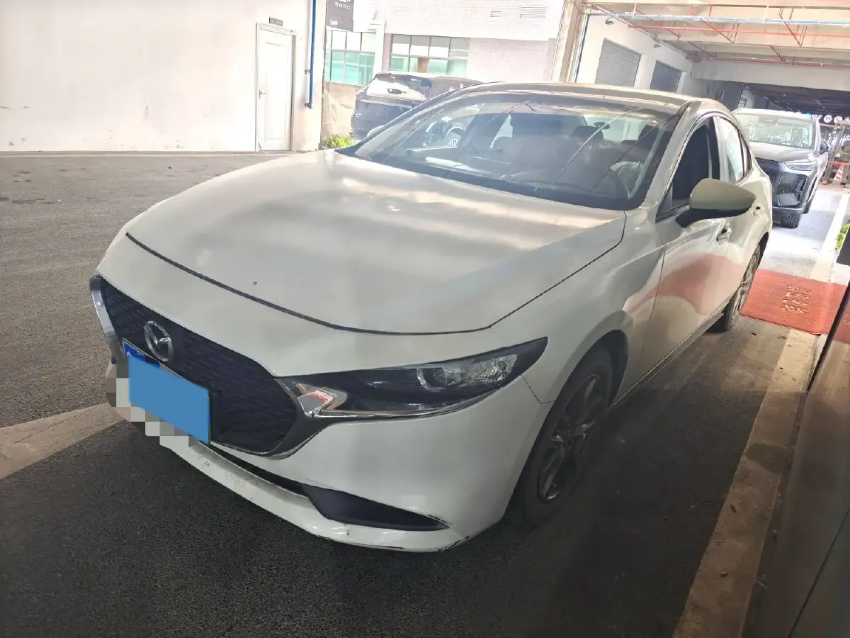 2020 Mazda 3 Axela 1.5L 117HP L4 6AT