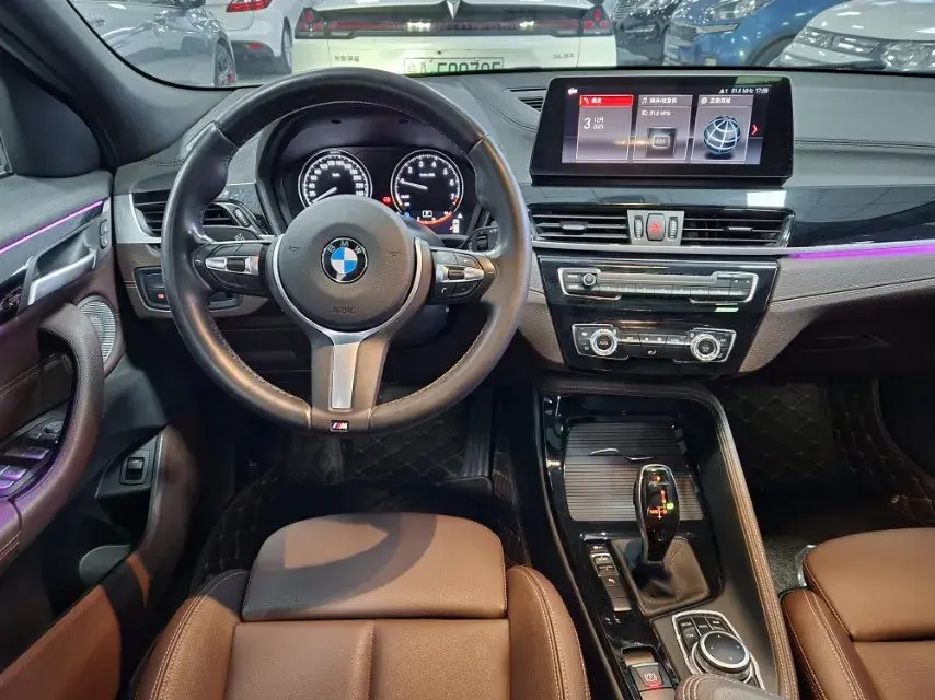 2021 BMW X2 thumbnail 4