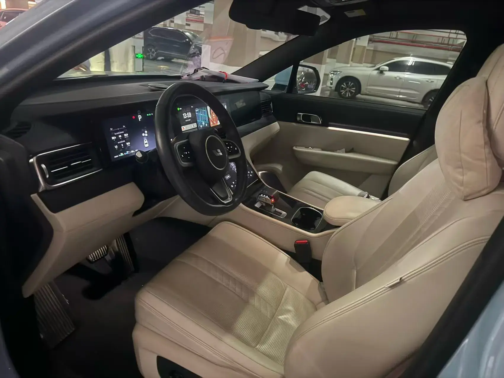 2020 LI ONE thumbnail 3