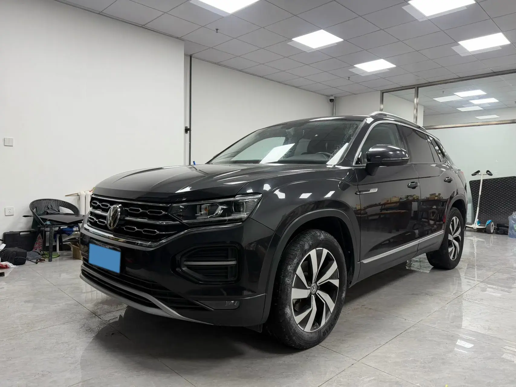 2022 VOLKSWAGEN TAYRON view 1