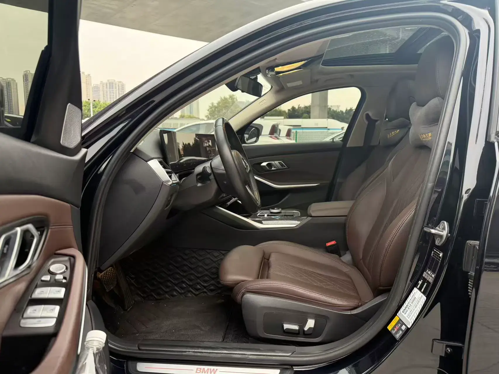 2022 TESLA MODEL thumbnail 4