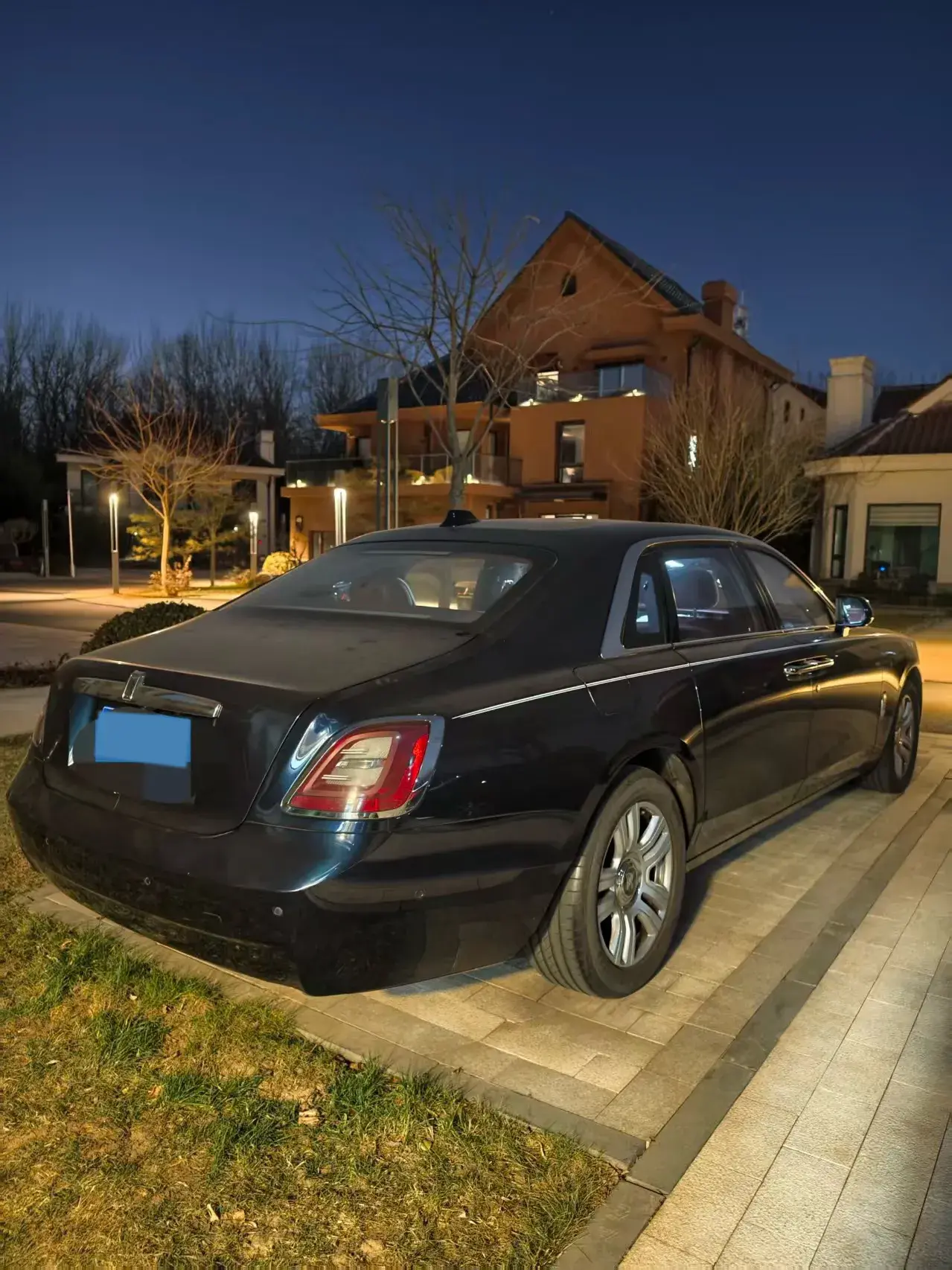 2021 ROLLS-ROYCE GHOST thumbnail 4