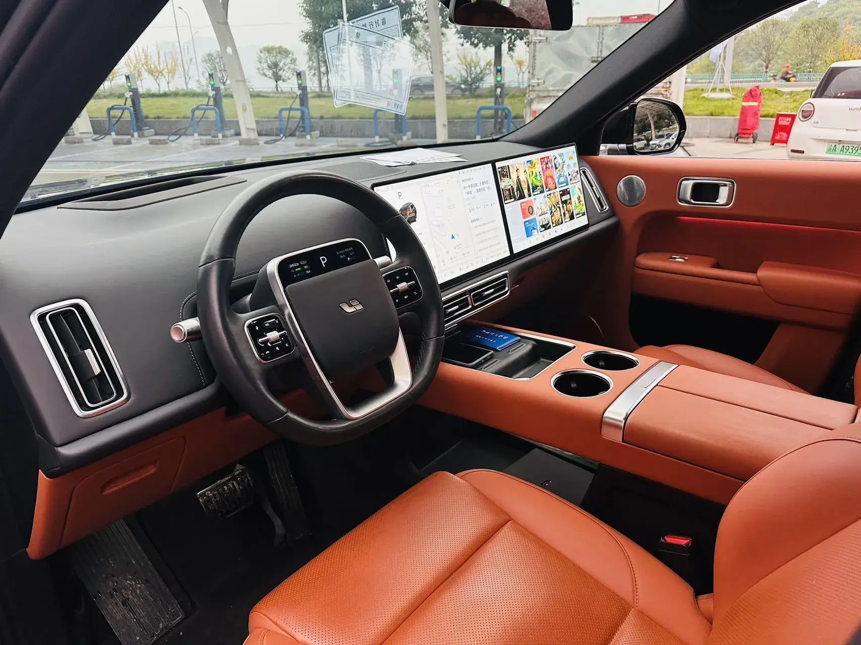 2024 TOYOTA LAND thumbnail 4