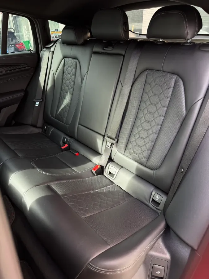 2019 BMW X4 M 3.0T 510HP L6 8AT,autocango,china used car exporter,china ev exporter,chinese used car exporter,chinese used ev exporter