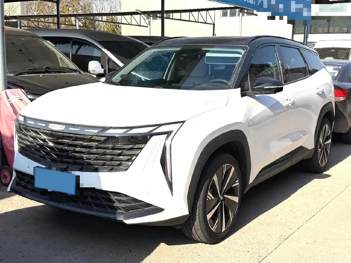 2023 Geely StarRay 1.5T 181HP L4 7DCT