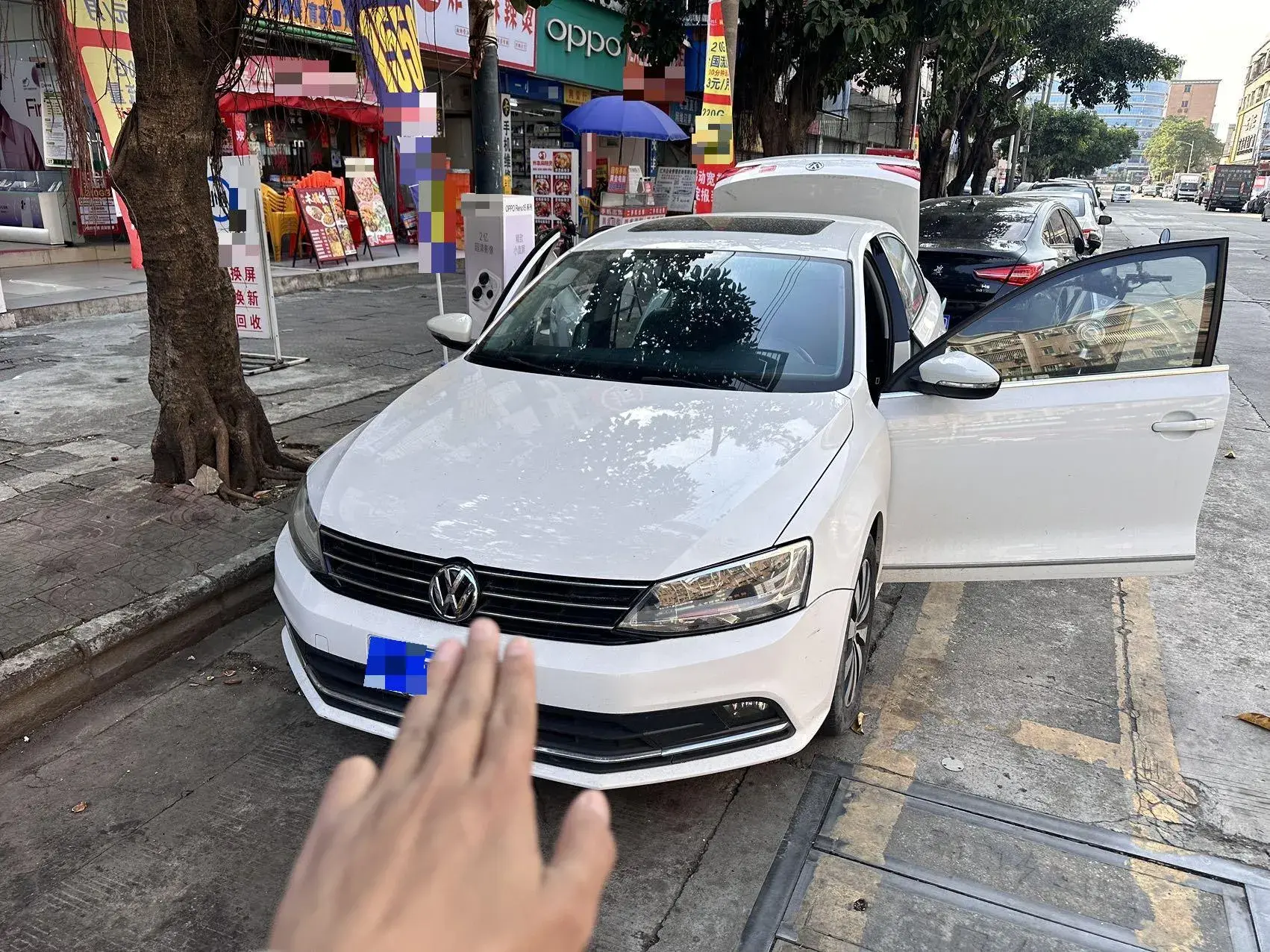 2018 VOLKSWAGEN SAGITAR thumbnail 3