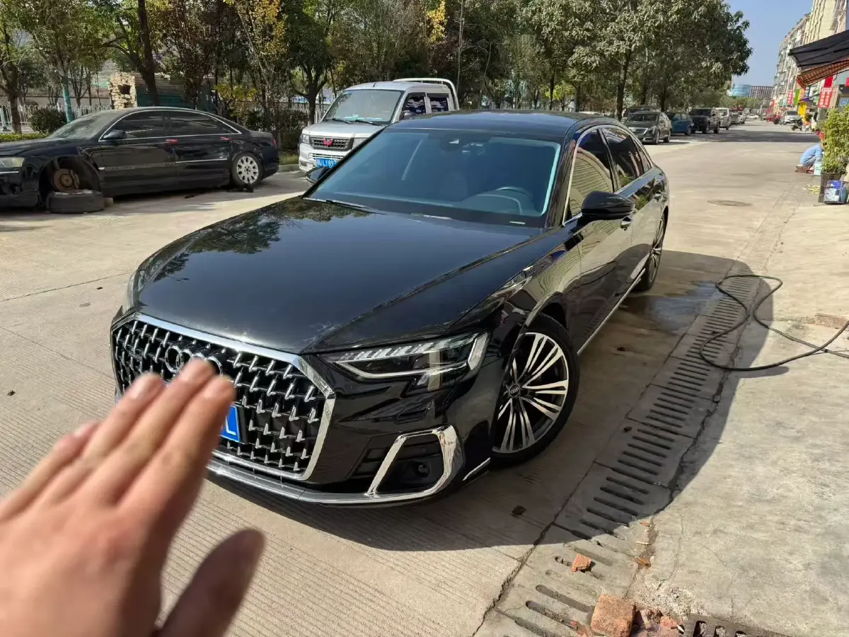 2023 Audi A8 3.0T 286HP V6 8AT