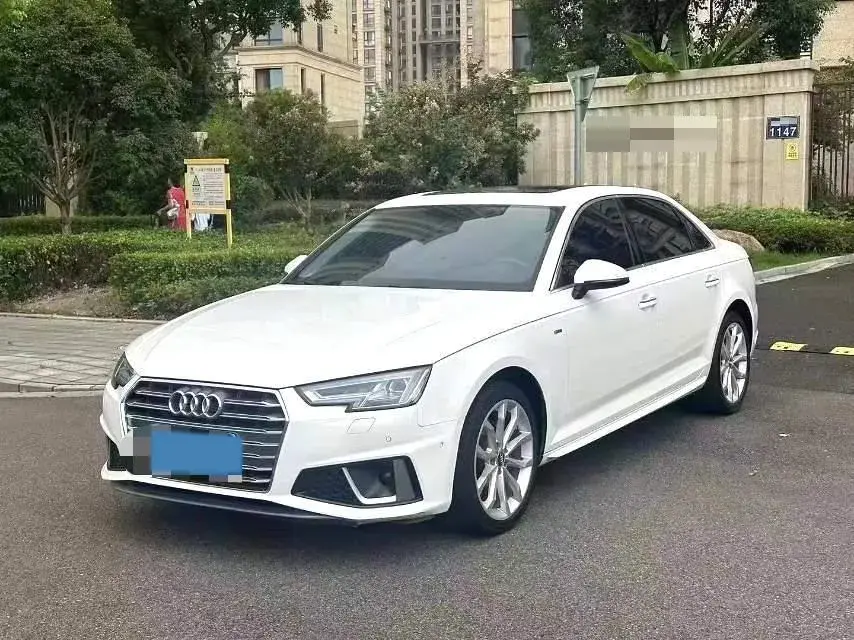 2019 Audi A4L 2.0T 190HP L4 7DCT