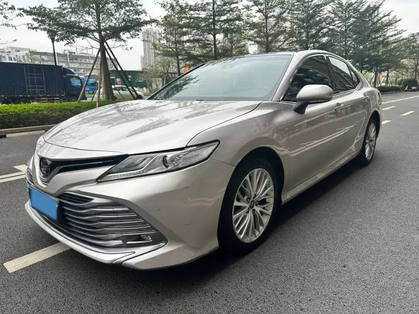 2021 Toyota Camry 2.5L 209HP L4 8AT