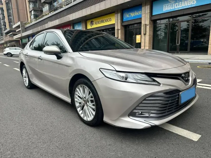 2021 TOYOTA CAMRY thumbnail 2