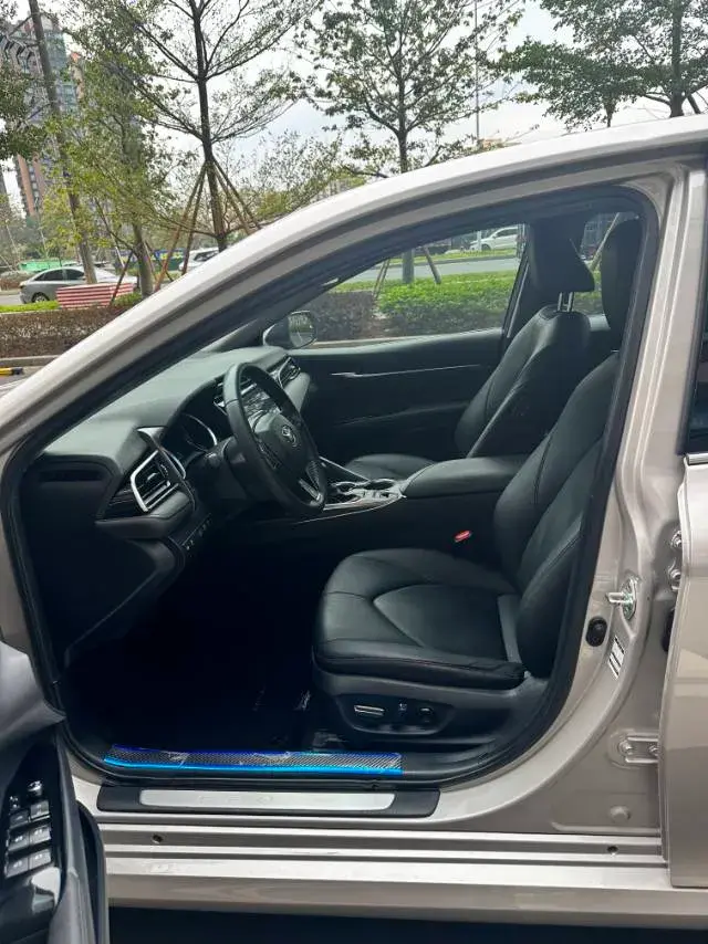 2021 TOYOTA CAMRY thumbnail 4