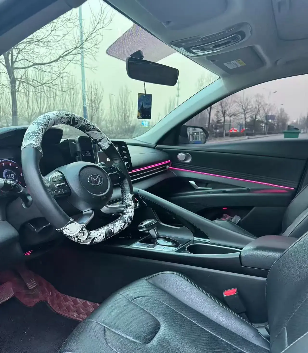 2023 HYUNDAI ELANTRA thumbnail 4