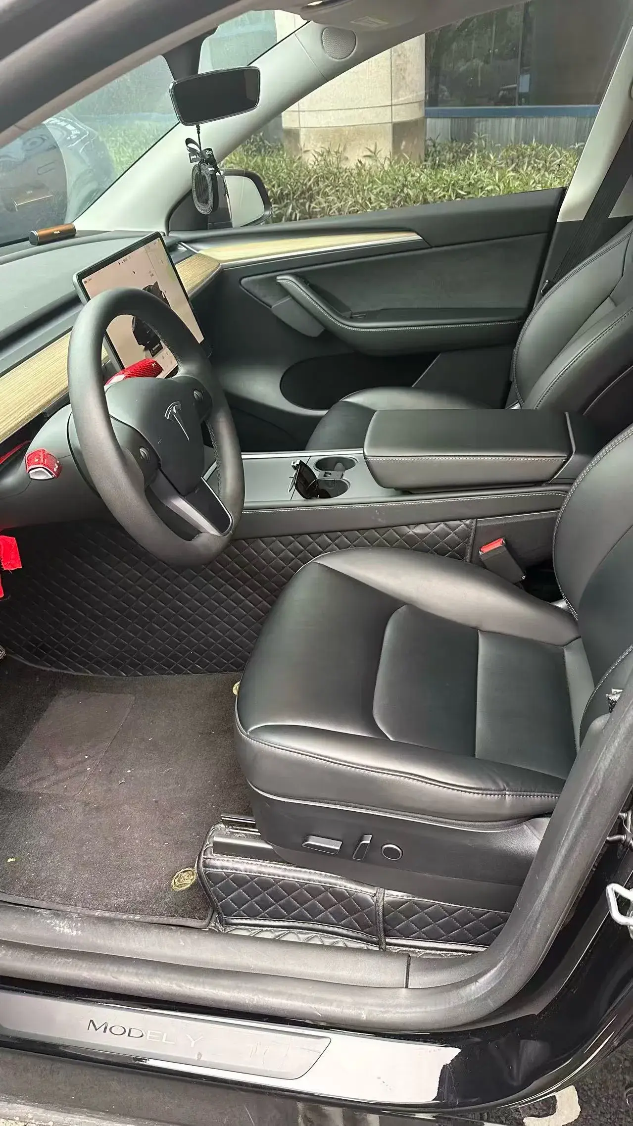 2022 TESLA MODEL thumbnail 4